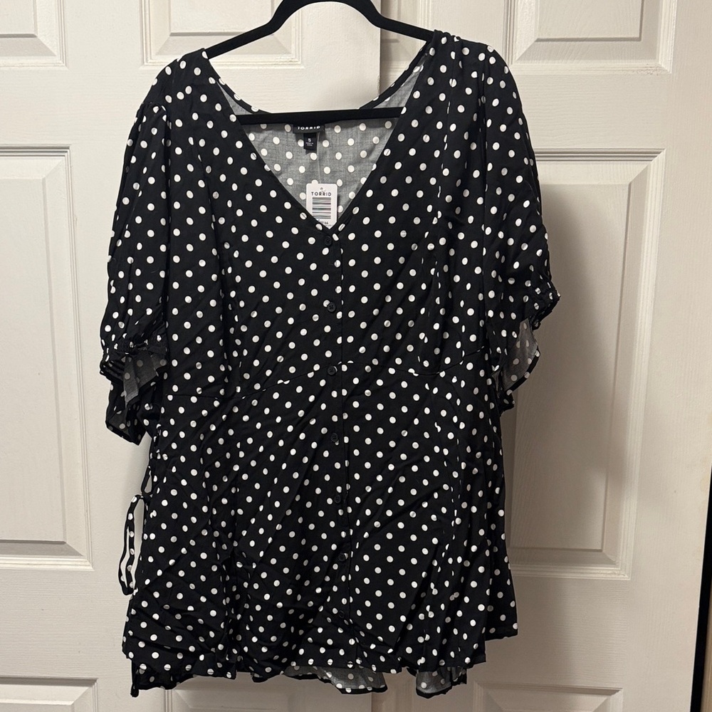 torrid Black and White Polka Dot V-Neck Tunic with Side Tie